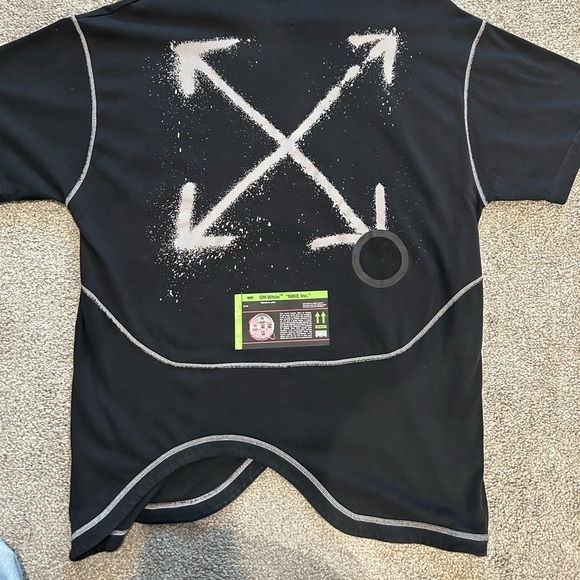 Men’s off white tee - Picture 2 of 4